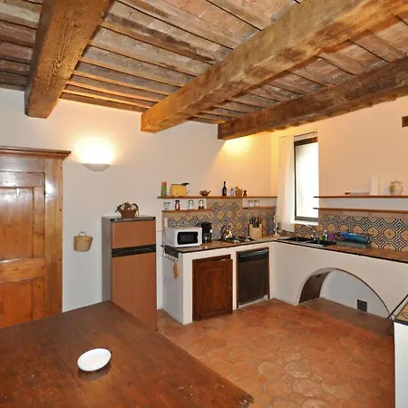 Sleeps 4 Air Con Apartamento Umbertide